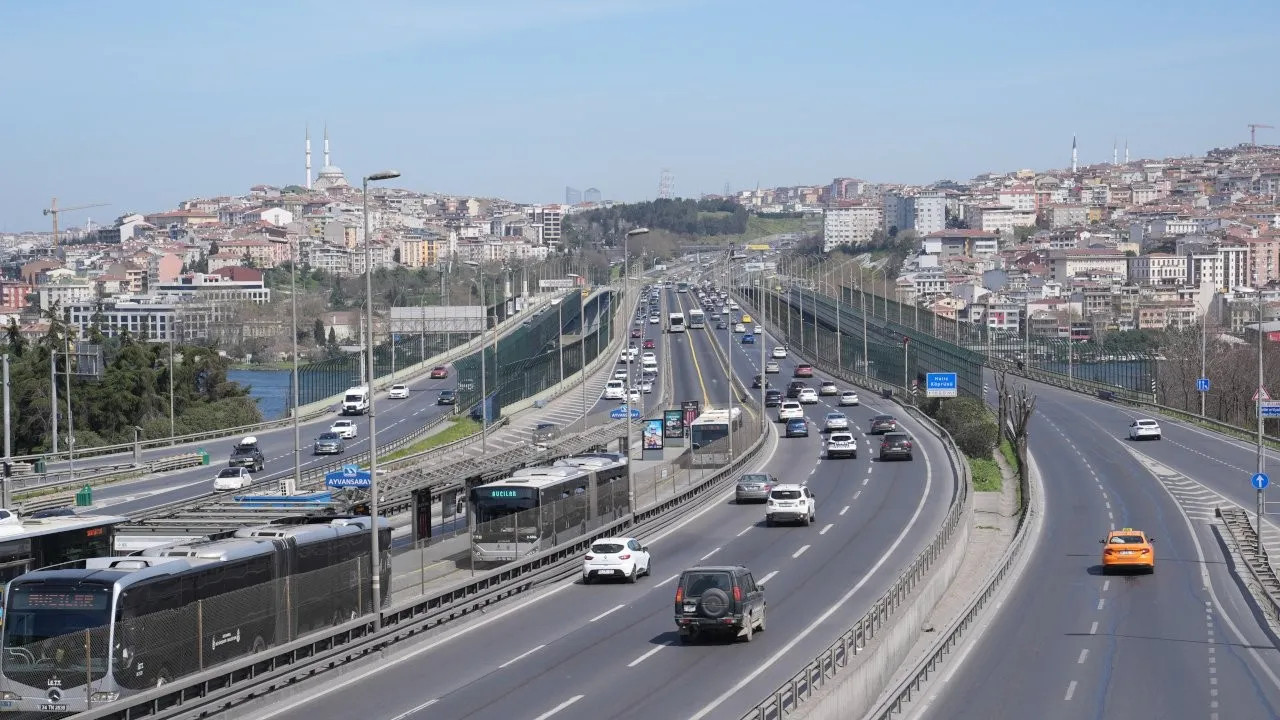İstanbul'da bayramın son gününde trafik yoğunluğu