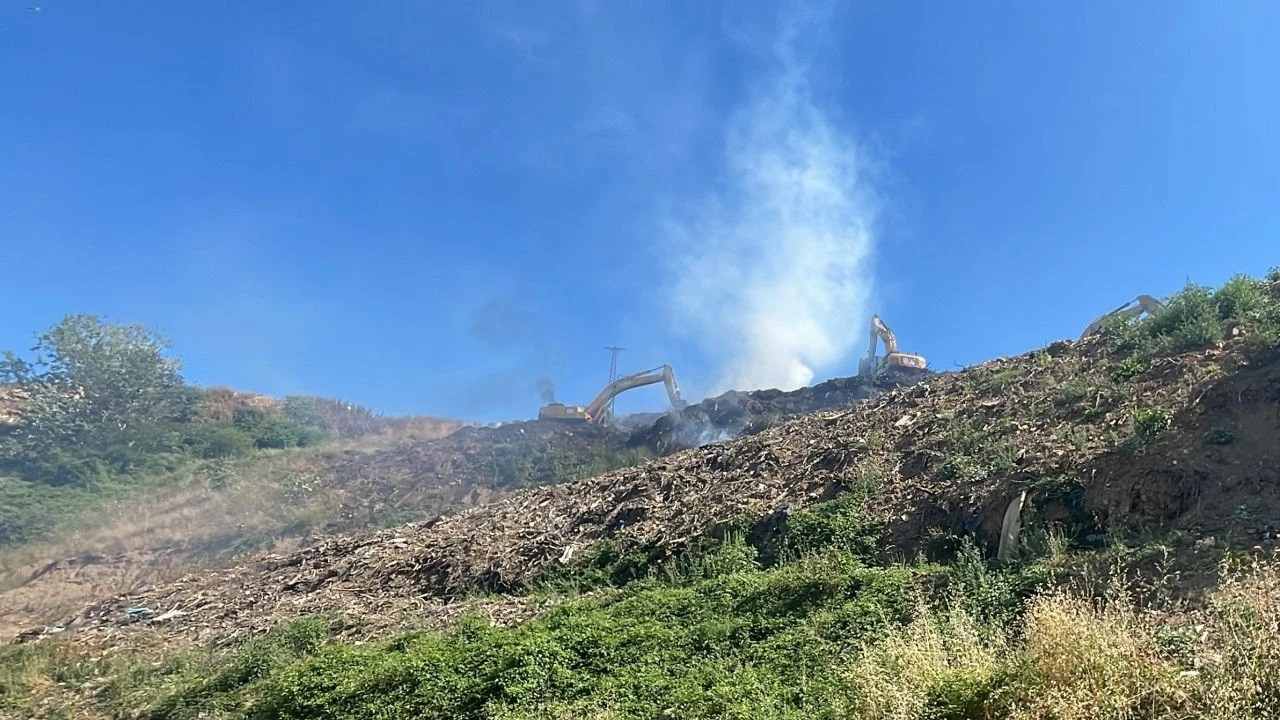 Sarıyer'deki yangında soğutma çalışmaları devam ediyor