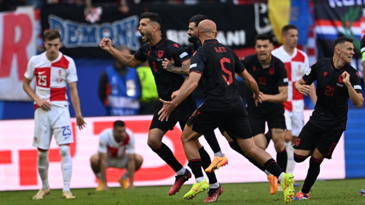 Euro 2024: Arnavutluk 90+5'te beraberliği yakaladı