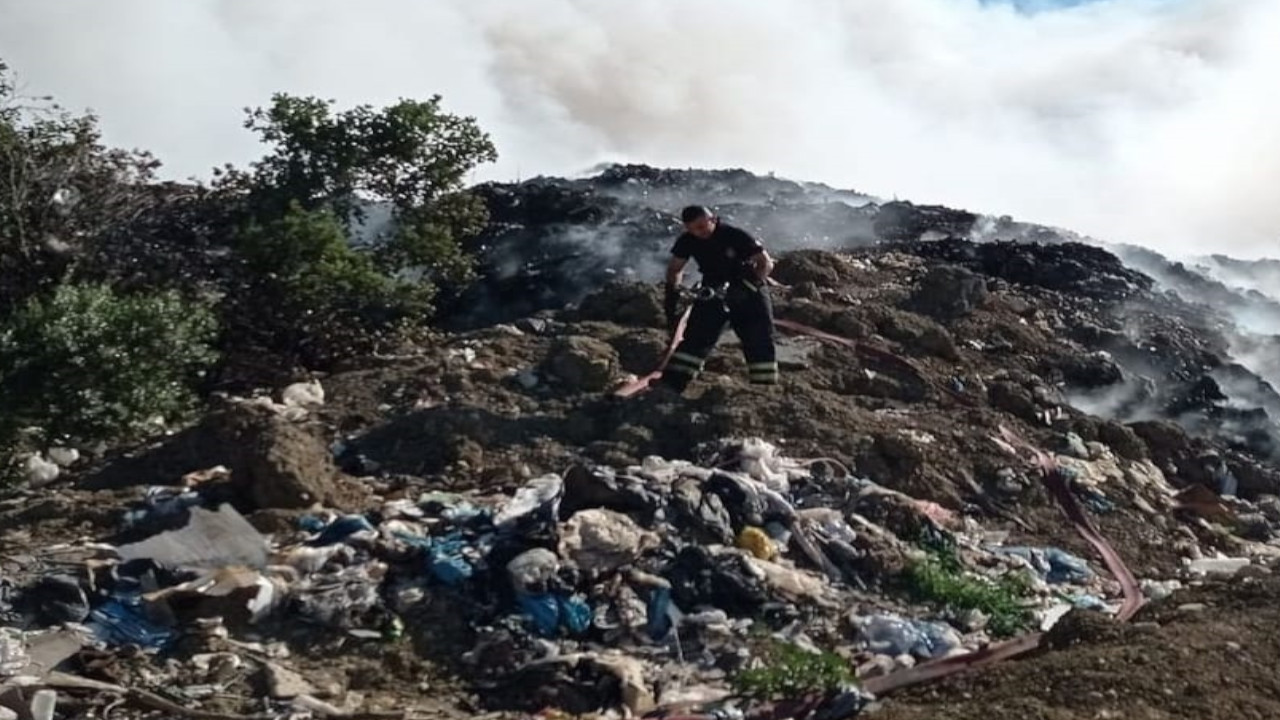 Atık depolama tesisinde yangın