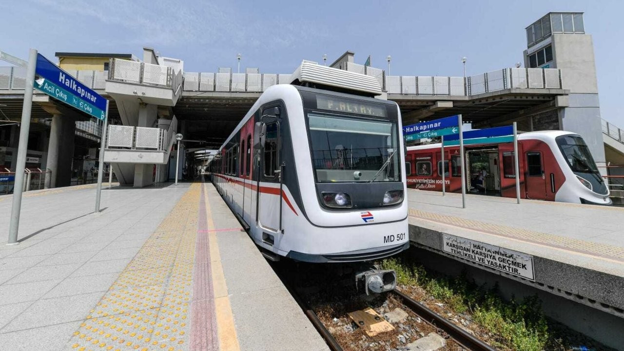 İzmir'in 24 yıllık trenleri, 1 milyon 800 bin kilometreye yol yaptı