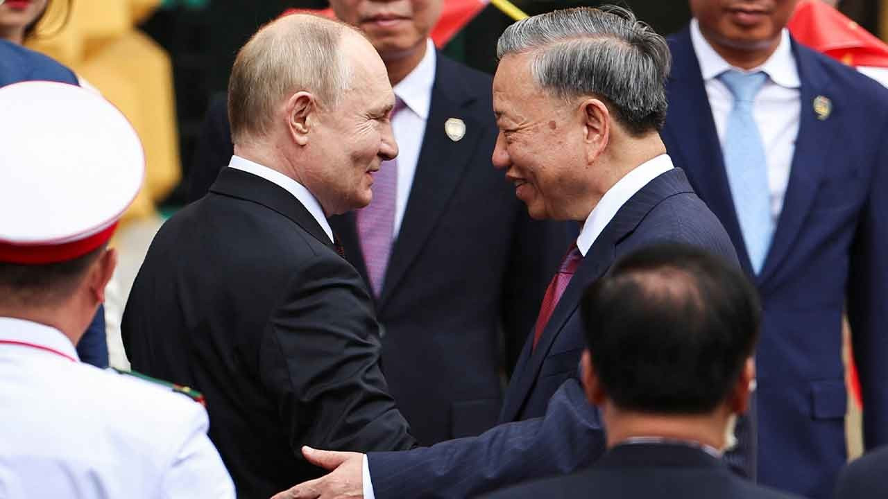 Putin, Kuzey Kore'nin ardından Vietnam'da: 'Stratejik ortaklığın güçlenmesi önceliğimiz'