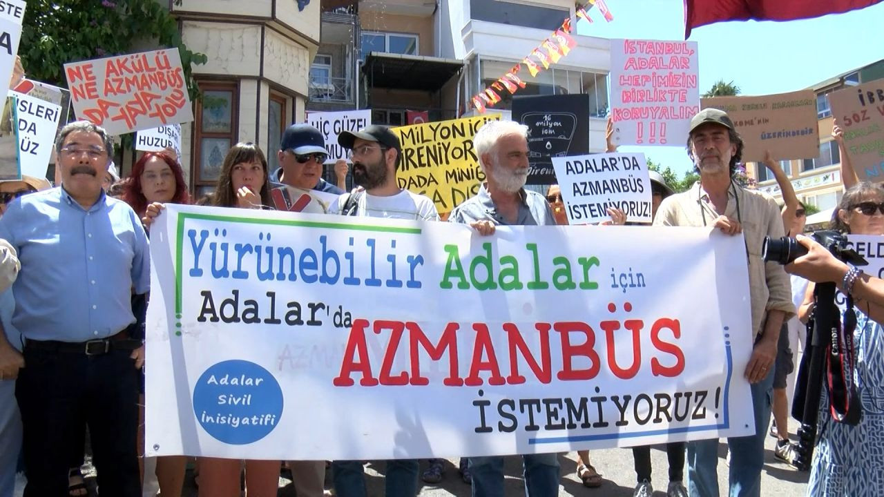 Ahmet Ümit'ten İmamoğlu'na 'minibüs' uyarısı: Tarih önünde mahkum olursunuz - Sayfa 2