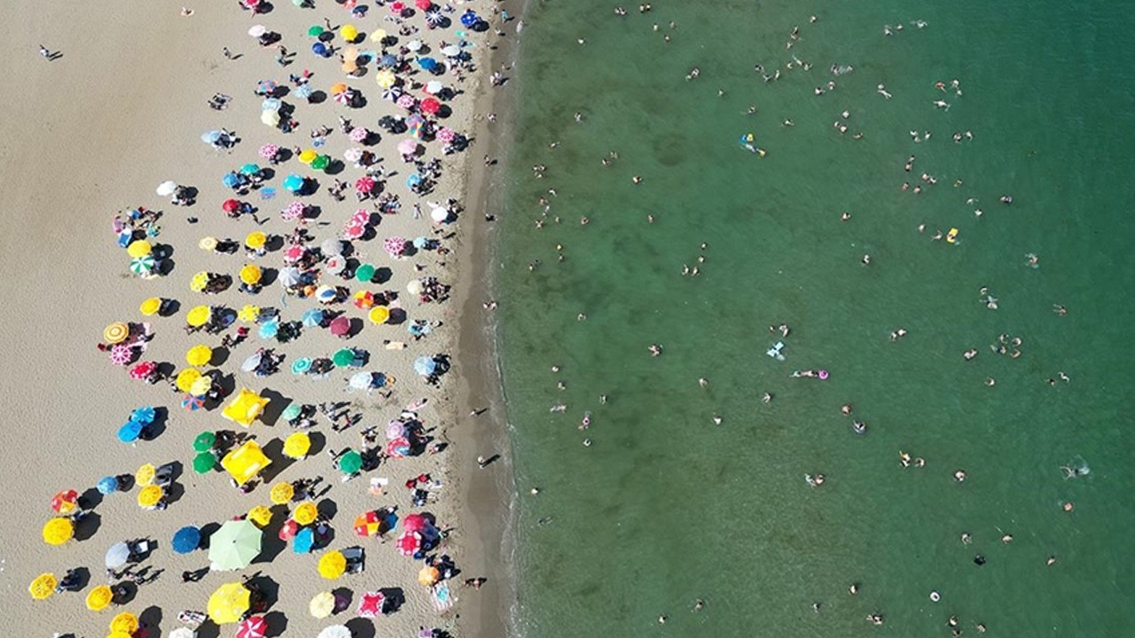 Edirne ve Tekirdağ'da tatilciler sahillerde yoğunluk oluşturdu