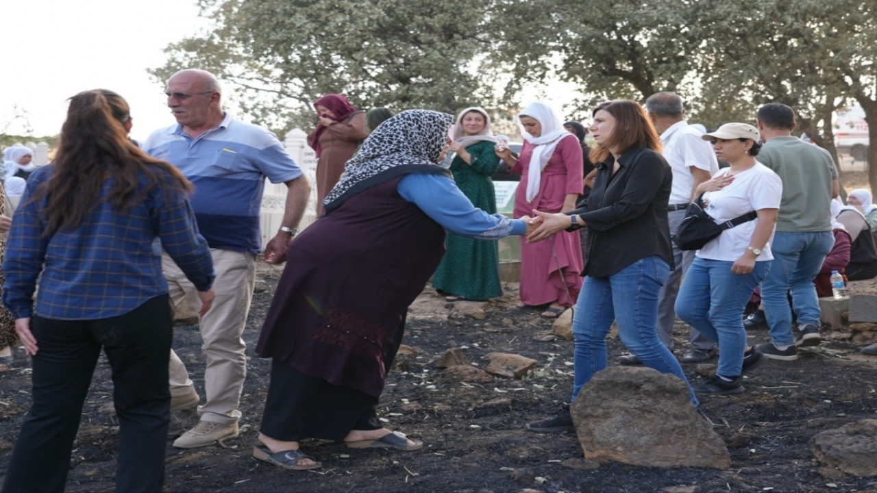 Diyarbakır'da Eş Başkanlar aileleri yalnız bırakmadı
