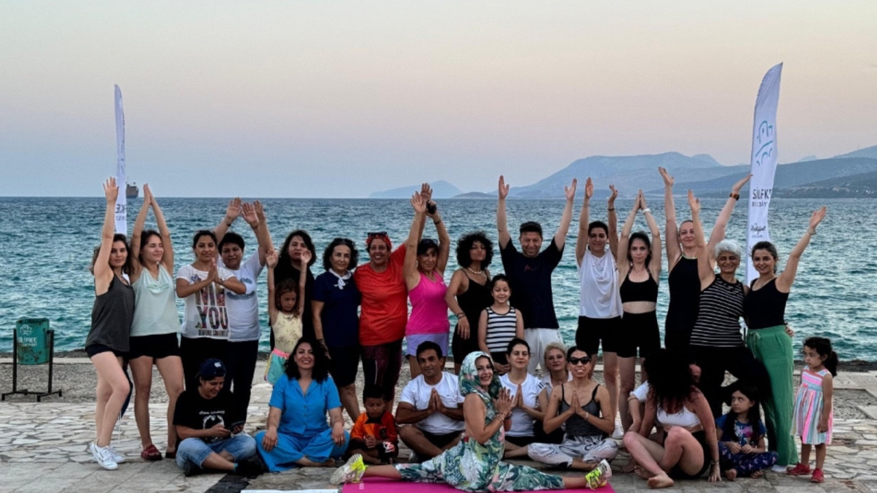 Silifke Belediyesi'nden Dünya Yoga Günü etkinliği