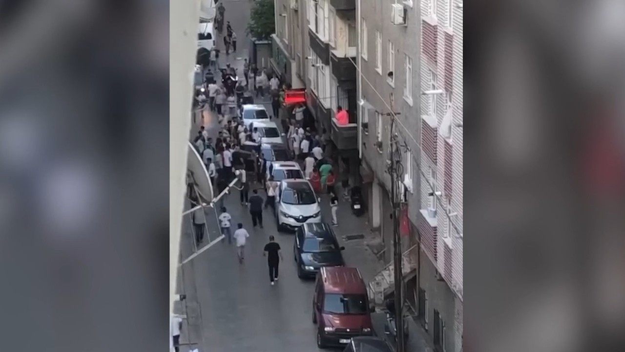 İstanbul'da motosikletli saldırgan paniği: Etrafa ateş açıp kaçtılar