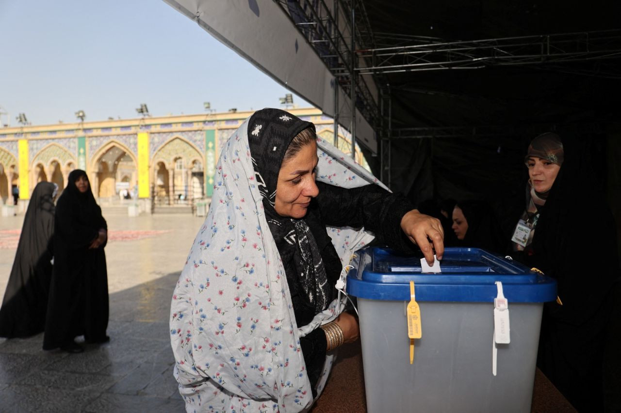 İran'da sandıklar kapandı: Sonuçlar ne zaman açıklanacak? - Sayfa 2