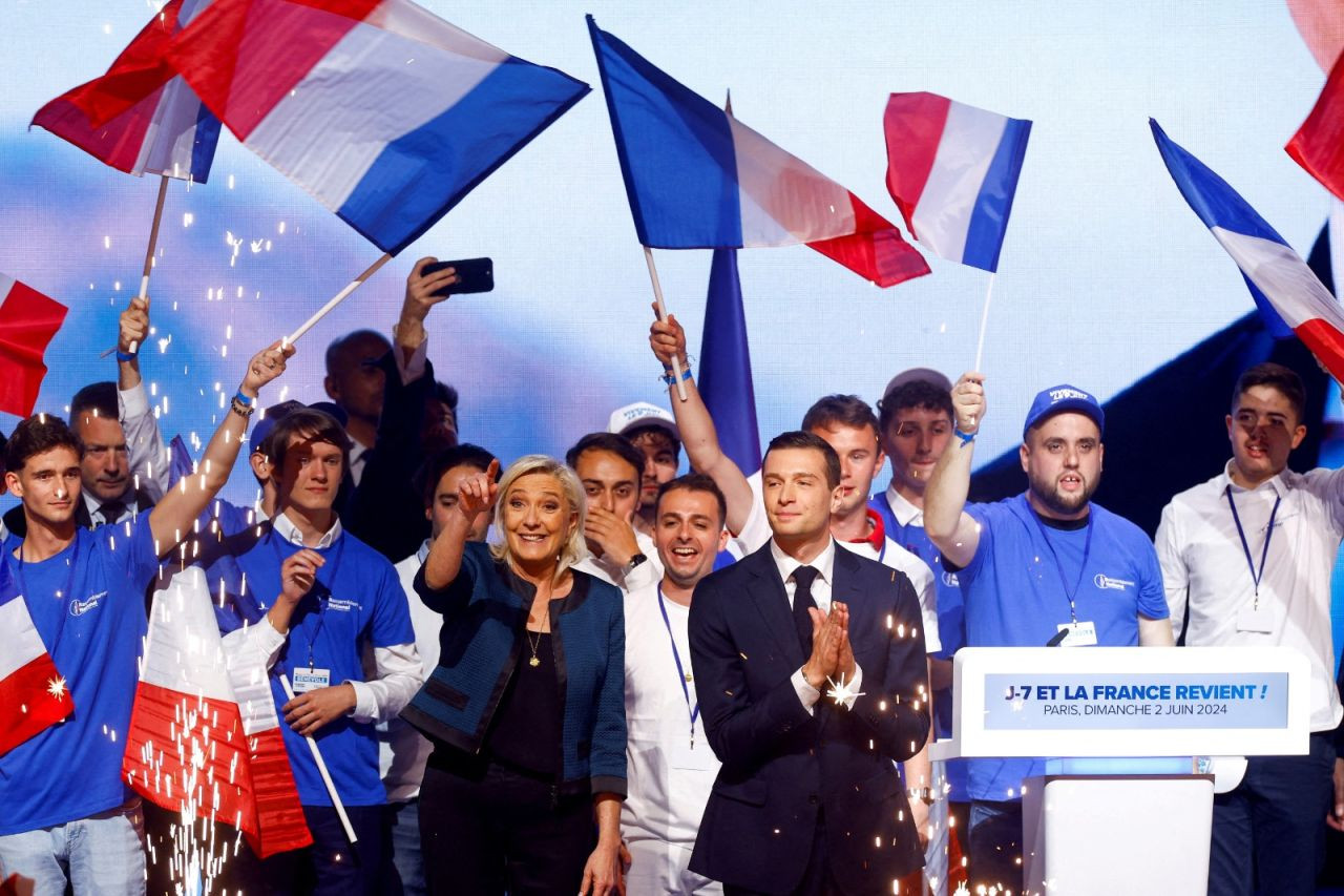 Fransa, erken genel seçim için sandık başında: 'Korkulan' olacak mı? - Sayfa 2