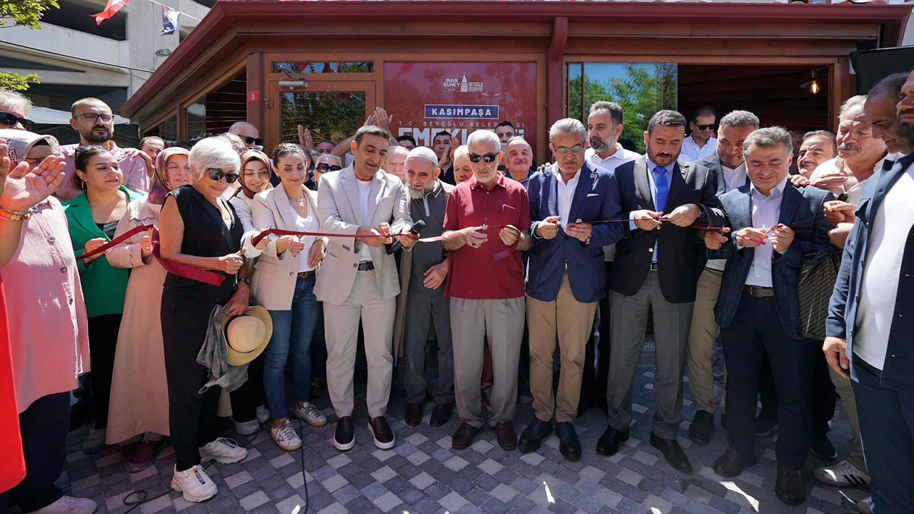 Beyoğlu Belediyesi ilk Emekli Evi’ni açtı: Çay 1 TL, kahve 5 TL