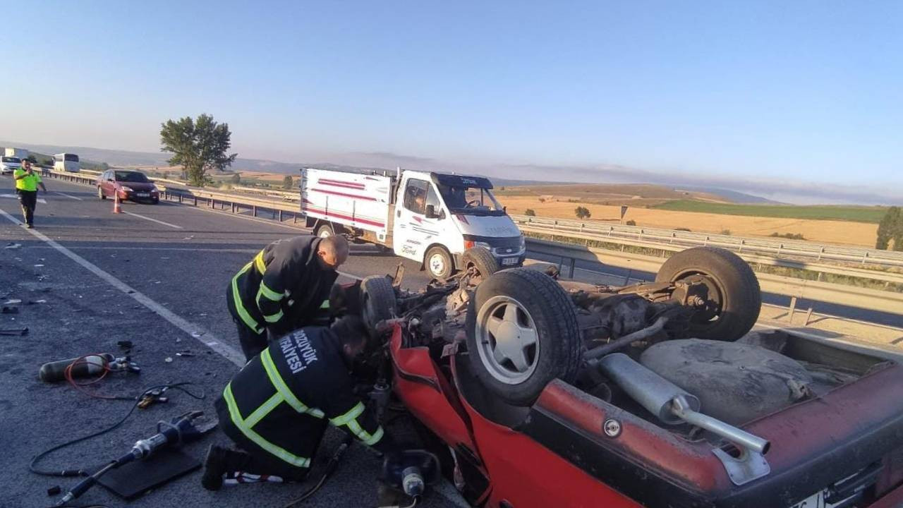 Bilecik'te devrilen otomobildeki yolcu hayatını kaybetti