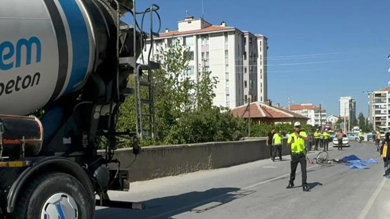 Konya'da beton mikseri bisikletliye çarptı