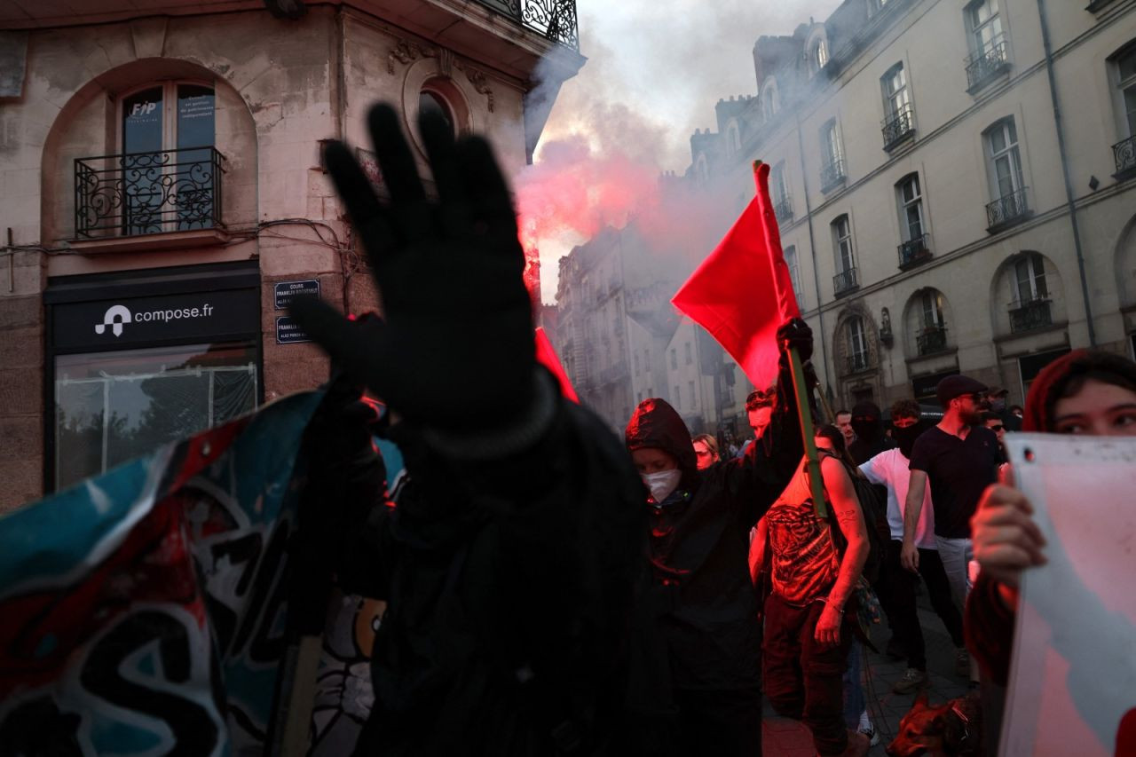 Fransa'da faşist parti sandıktan birinci çıktı: 'Mide bulantısı, üzüntü, korku...' - Sayfa 3