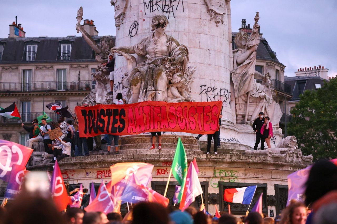 Fransa'da faşist parti sandıktan birinci çıktı: 'Mide bulantısı, üzüntü, korku...' - Sayfa 2