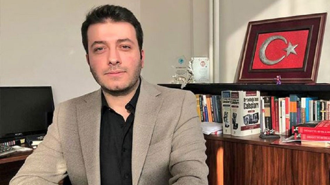 Batuhan Çolak 'halkı yanıltıcı bilgiyi yaymak' iddiasıyla gözaltına alındı