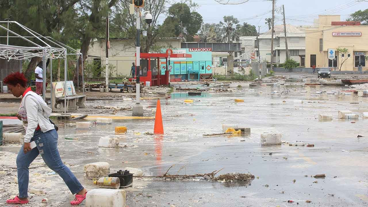 Beryl Kasırgası Karayipler'i vurdu: En az 1 ölü