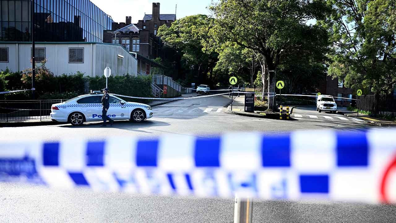 Sydney Üniversitesi'nde bıçaklı saldırı: 14 yaşındaki çocuk gözaltında