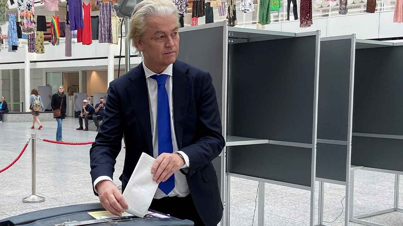 Yeni Hollanda hükümetinde faşist Wilders'in partisinden 5 bakan