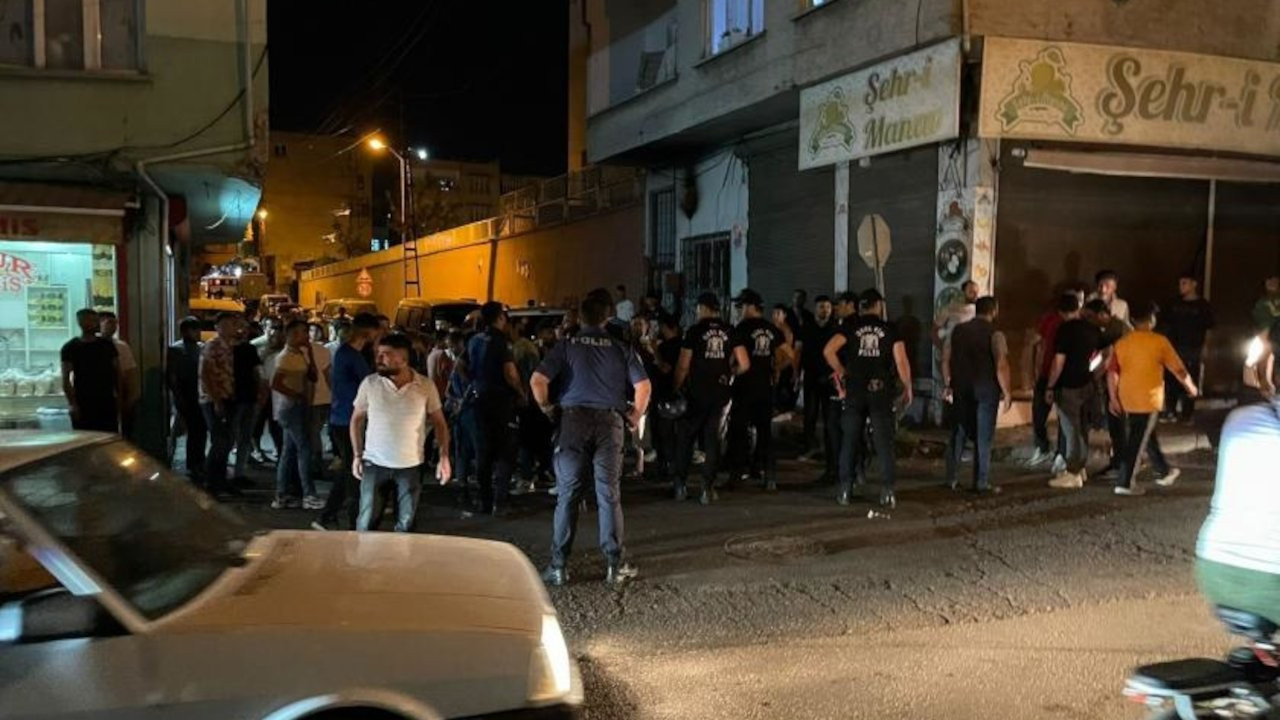 Antep'te ırkçı saldırı girişimini işçiler önledi