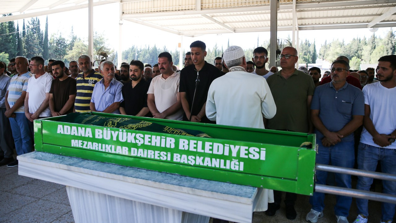 Fenerbahçe kalecisi İrfan Can Eğribayat'ın babası vefat etti
