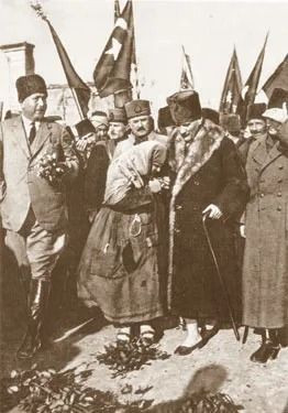 Atatürk’ün kurt ile fotoğrafı gerçek mi? - Sayfa 3