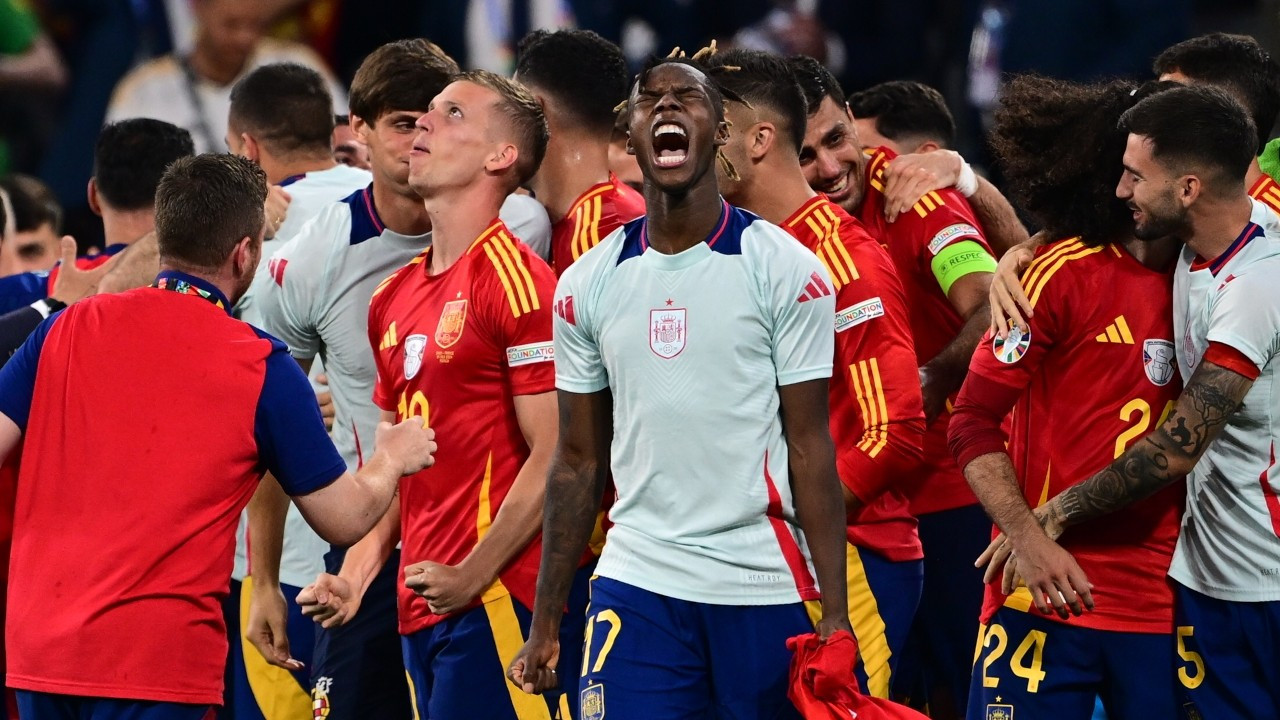 EURO 2024'te ilk finalist İspanya