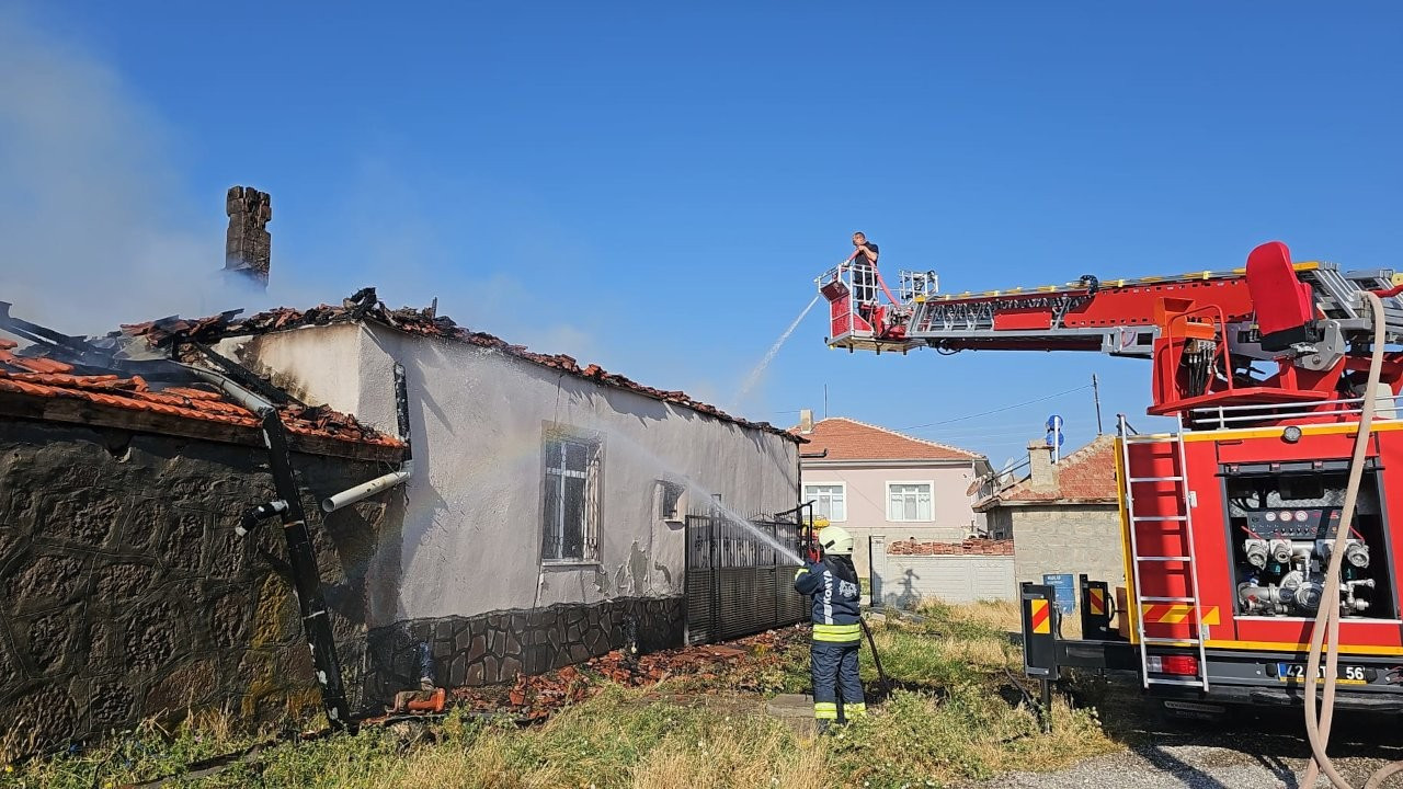 Konya'da ev yangını: 2 ölü