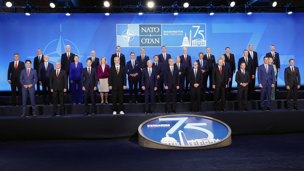 Erdoğan, NATO liderleri fotoğraf çekimine katıldı