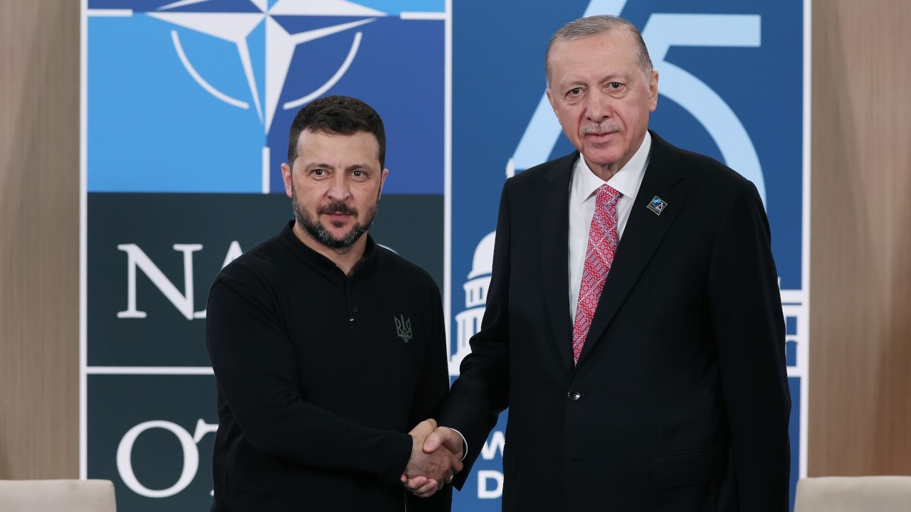 Erdoğan, Zelenskiy ve Macron ile görüştü