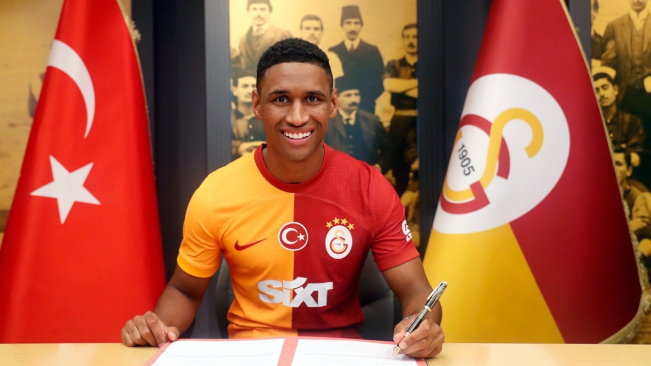 FIFA'dan Galatasaray'a 2.3 milyon Euro'luk Tete cezası