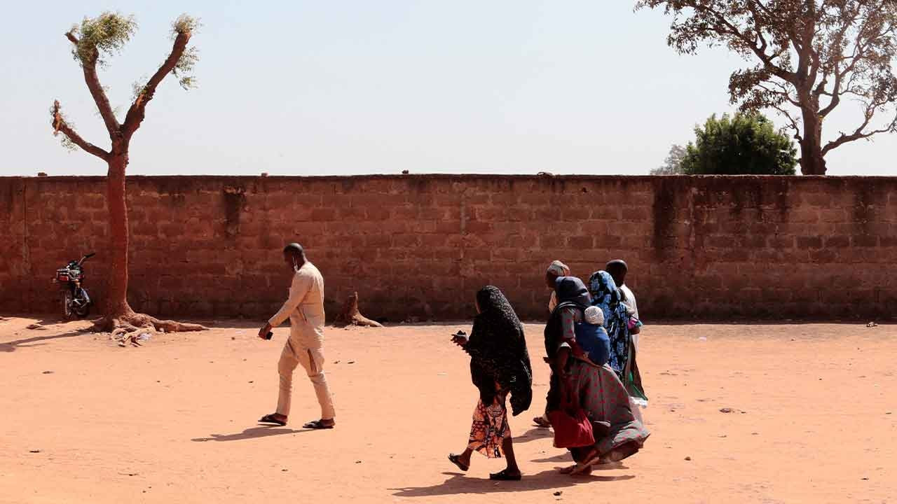 Nijerya'da okul çöktü: 7 ölü