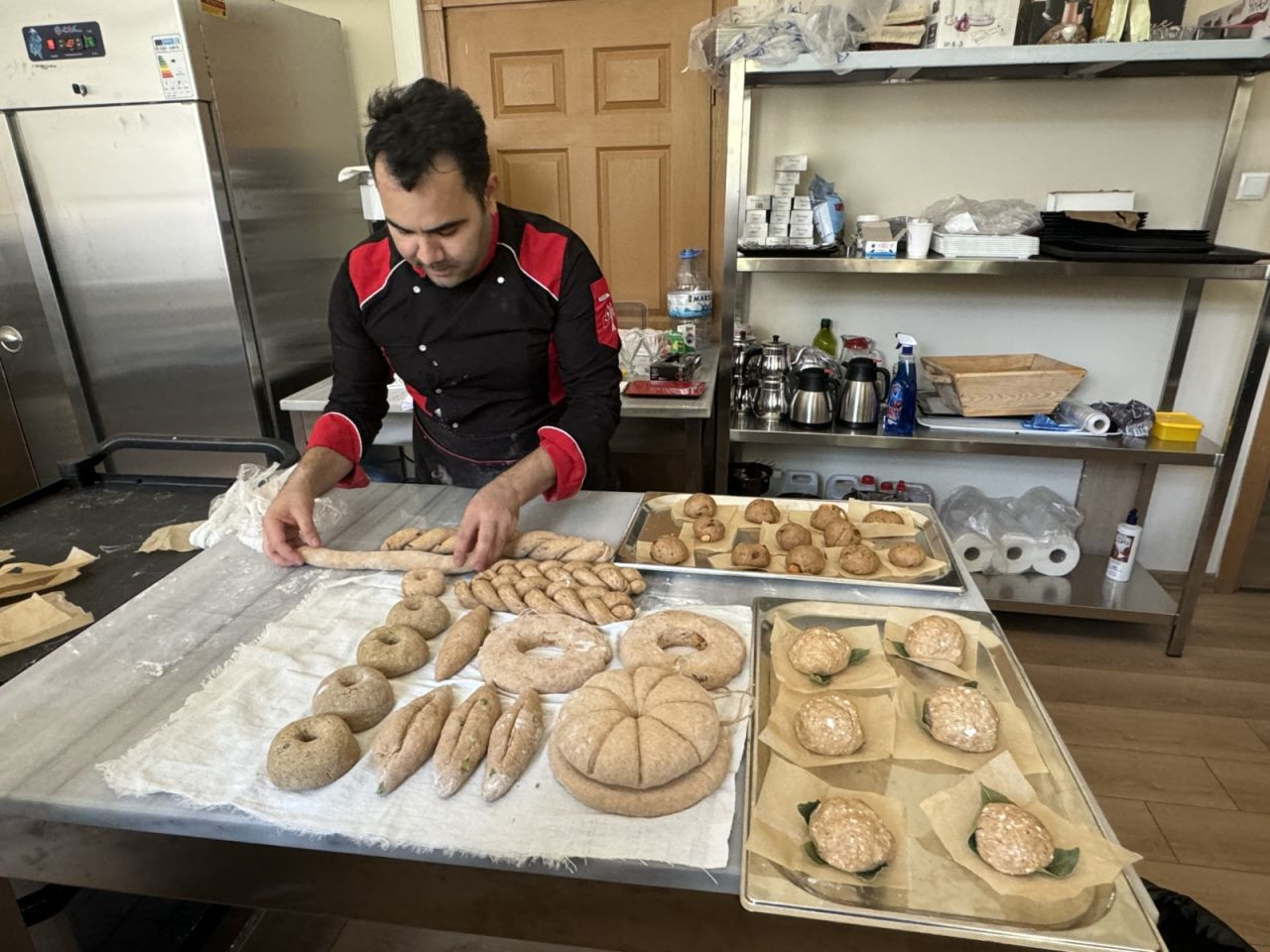 Bozok Üniversitesi'nde antik çağ ekmekleri üretildi - Sayfa 3