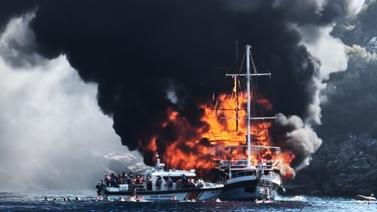Marmaris'teki 'tur teknesi' yangınının nedeni belli oldu: 2 gözaltı