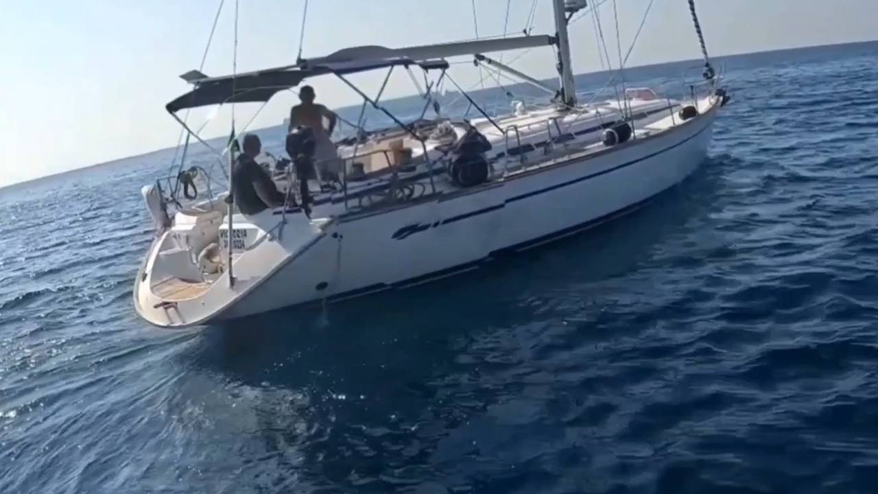 Interpol kırmızı bültenle arıyordu Antalya'da teknede yakalandı
