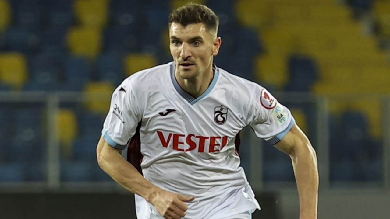 Trabzonspor'da sürpriz ayrılık: 5 dakika kala sözleşmesini feshetti