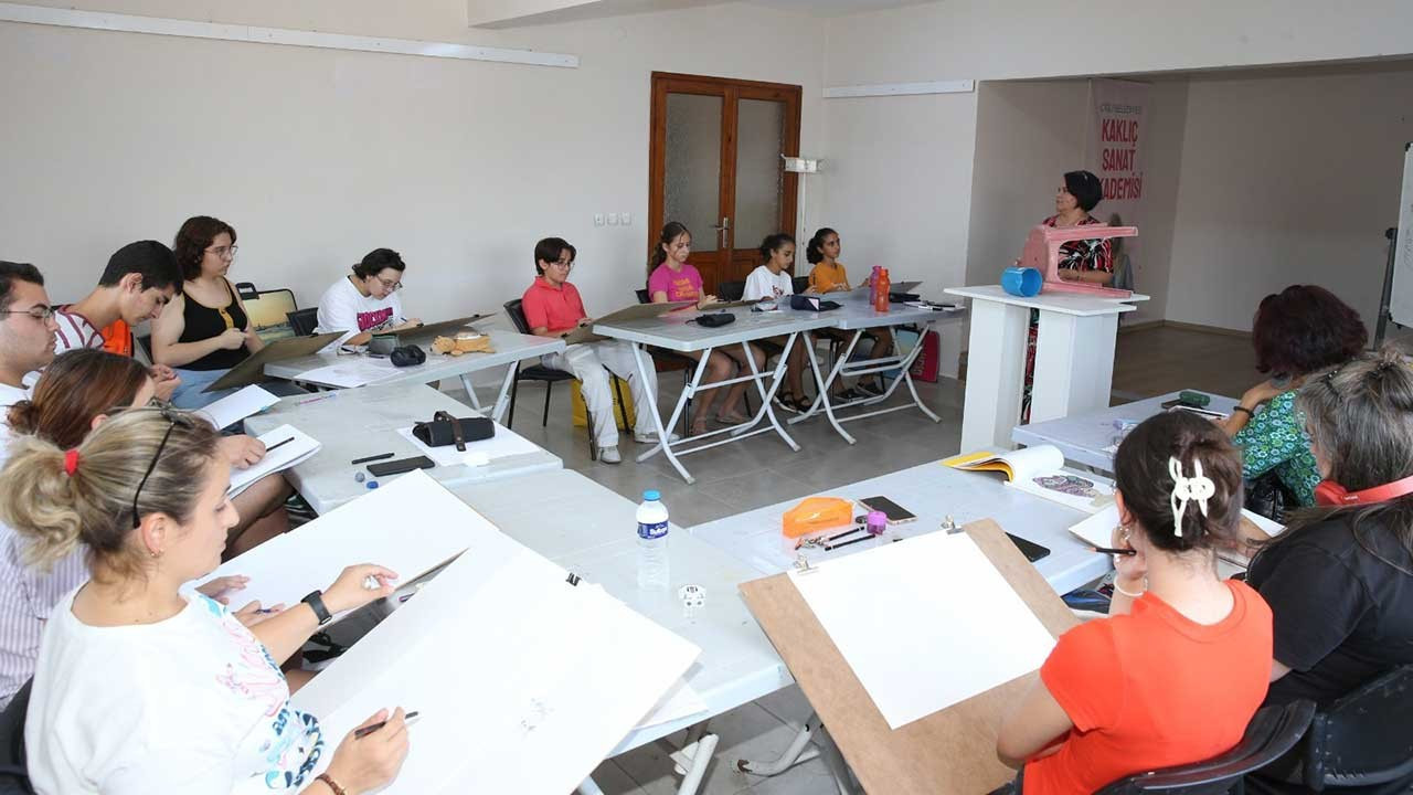 Çiğli Belediyesi güzel sanatlara hazırlık kursları başladı