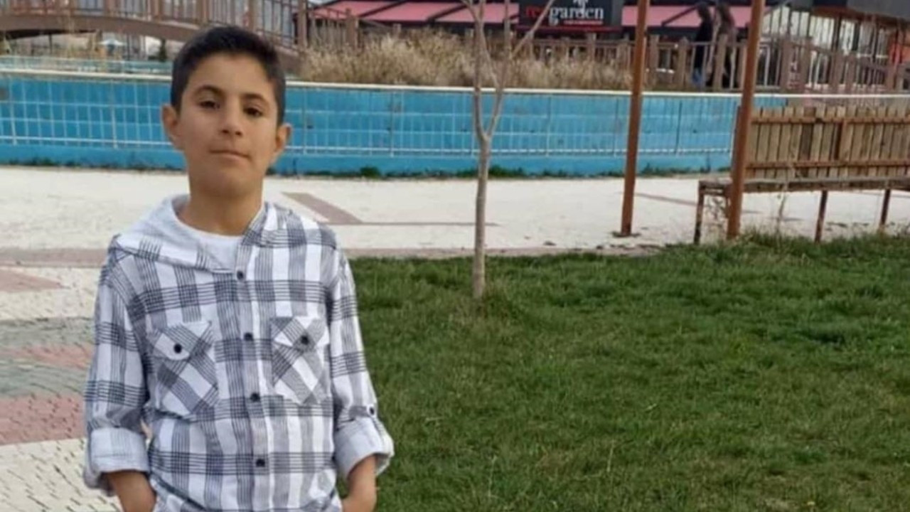  10 yaşındaki çocuk Van Gölü'nde boğuldu