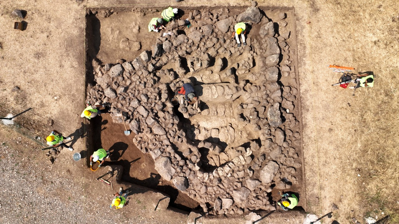 Malazgirt Savaşı'nın yapıldığı alanda kazılar sürüyor