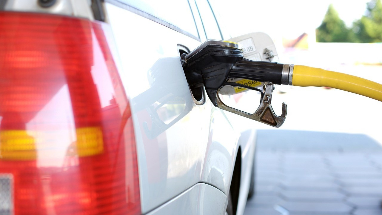 Cuma gününün akaryakıt fiyatları belli oldu: Benzin, motorin, LPG
