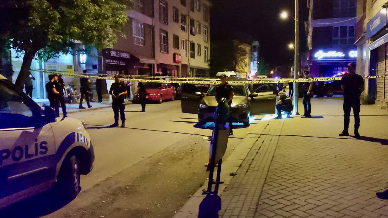 Eskişehir'de uyuşturucu operasyonu: Şüpheli, bir polisi yaraladı