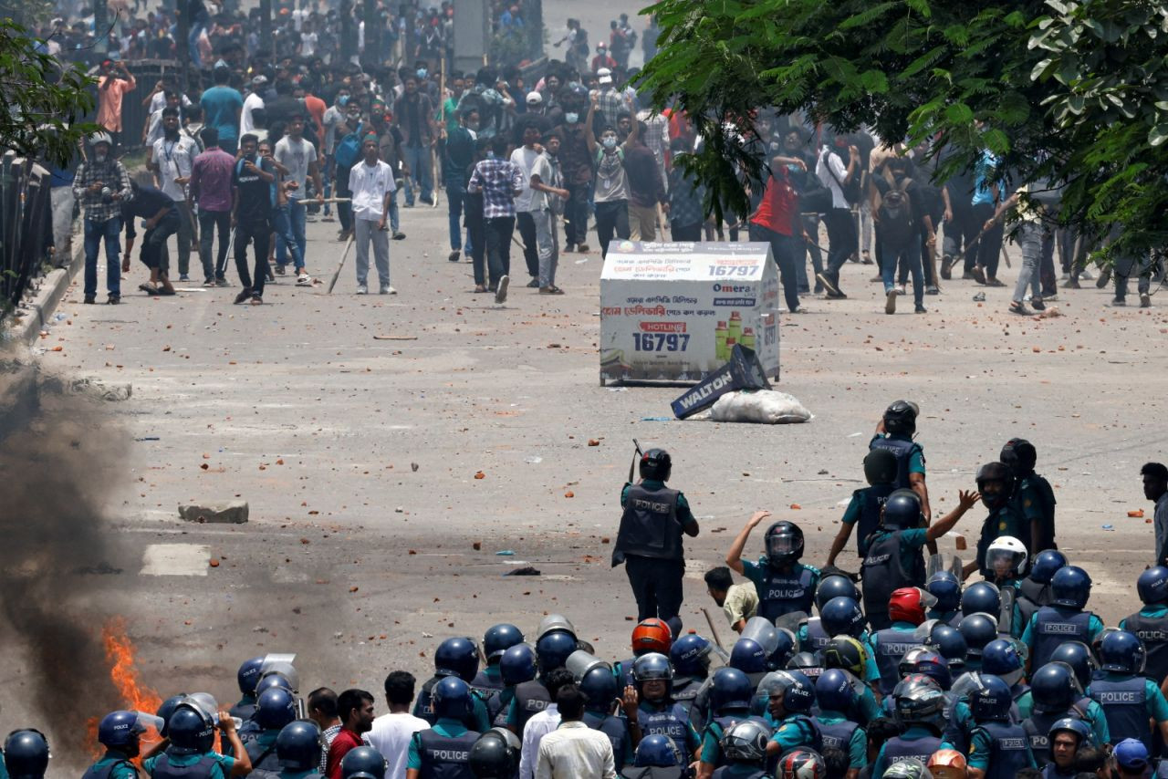 Bangladeş'te 'kamuda kontenjan' eylemleri: Ölü sayısı artıyor - Sayfa 4