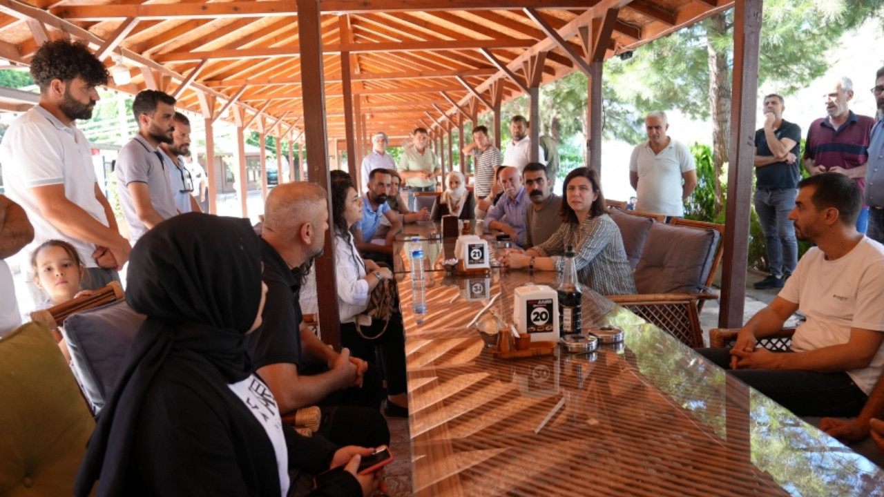 Diyarbakır Büyükşehir Belediye Eşbaşkanları, tekneleri denetledi
