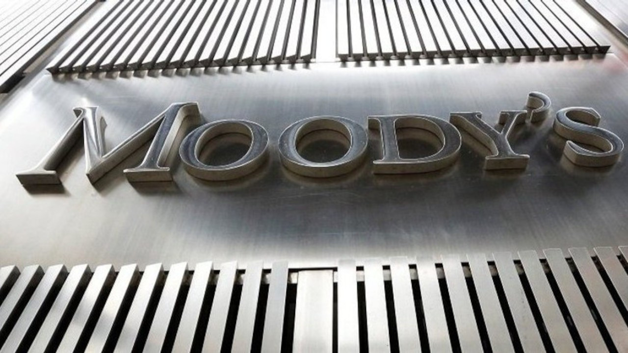 Moody's Türkiye'nin kredi notunu yükseltti