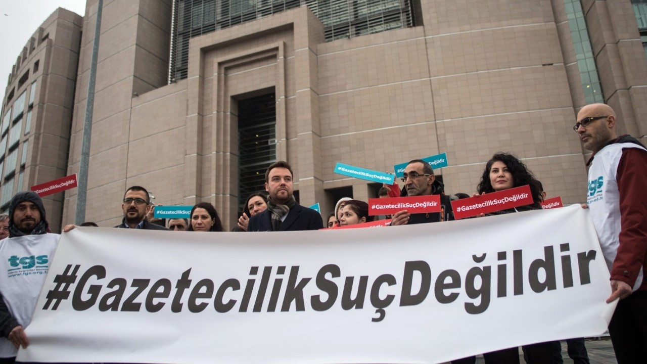 Gazeteciler hedefte: 'Basın bayramı değil mücadele günü'