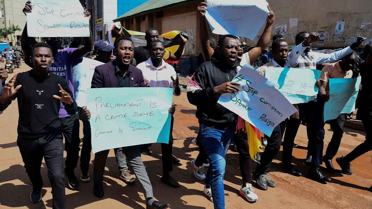 Uganda'da 'yolsuzluk' protestoları: 104 eylemci gözaltına alındı