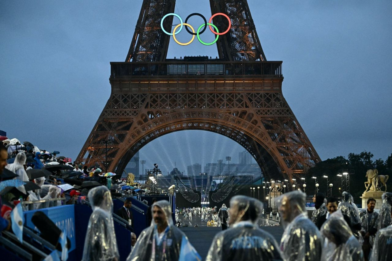 Reuters'ın objektifinden Paris Olimpiyat Oyunları'nın açılış töreni - Sayfa 1