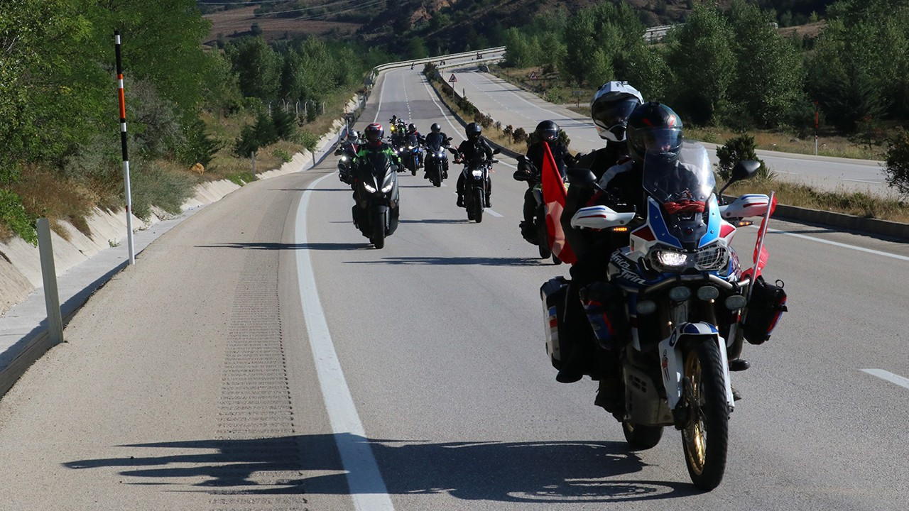 120 motosikletle 'İnebolu'dan Ankara'ya İstiklal Sürüşü' devam ediyor