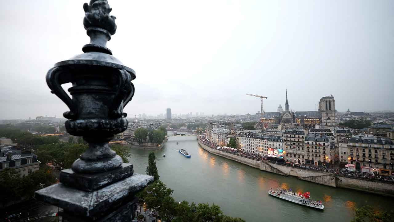 Paris Olimpiyatları: Sen Nehri'nde kirlilik arttı, triatlon etkinliği iptal edildi