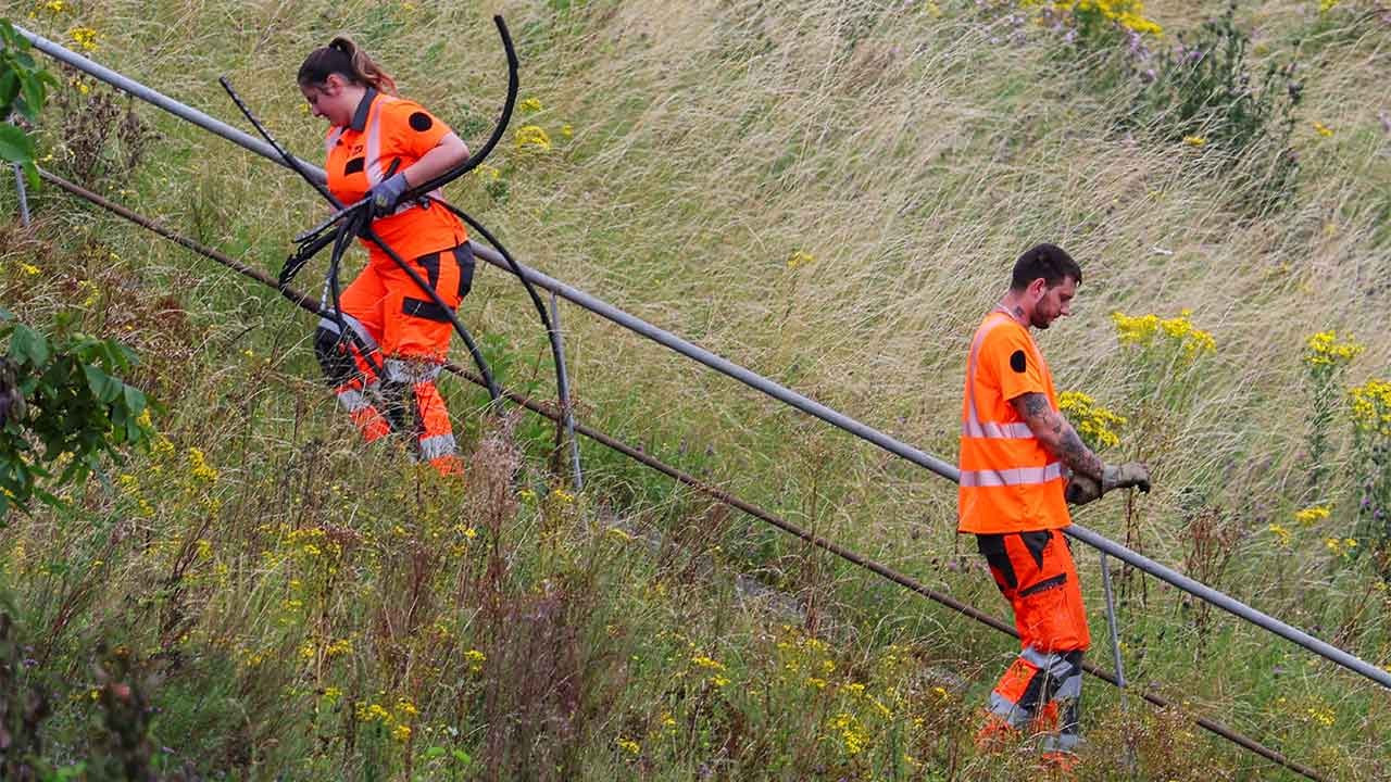 Fransa'da şimdi de telekom ağlarına 'sabotaj'