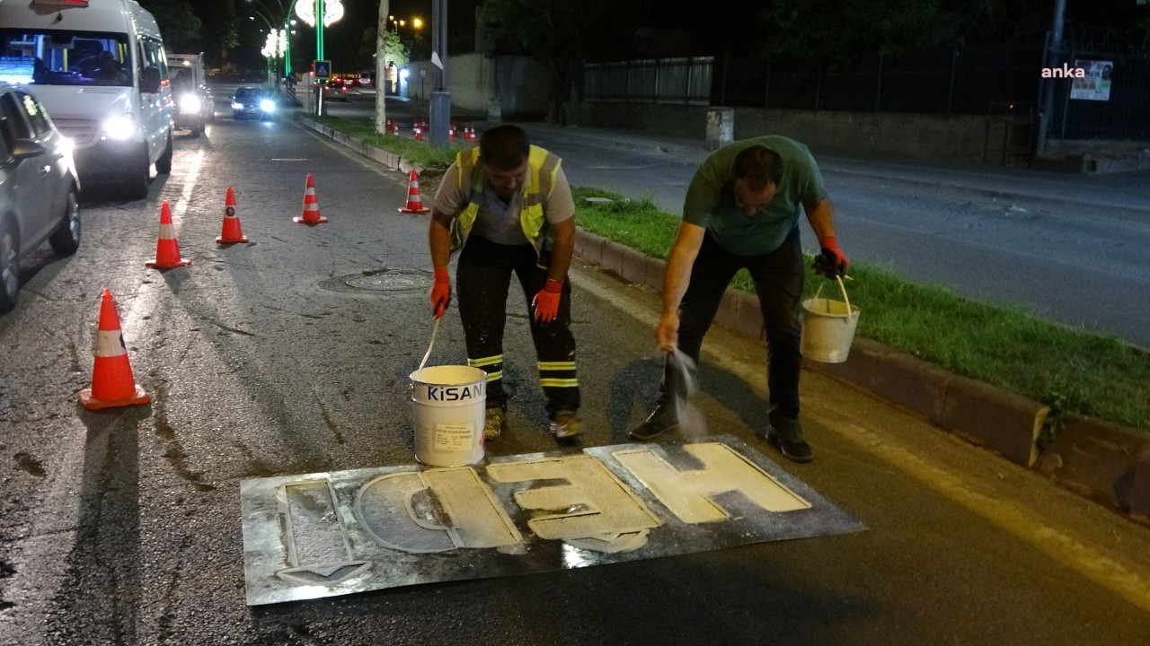 Kürtçe trafik uyarısı: Valilik sildirdi, büyükşehir yeniden yazdı